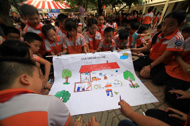 Hơn 3.000 học sinh tiểu học tham dự ngày hội tiếng Anh ảnh 2