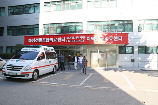 Vụ nổ ở Hàn Quốc: Đại diện Đại sứ quán thăm hỏi người bị thương ảnh 2