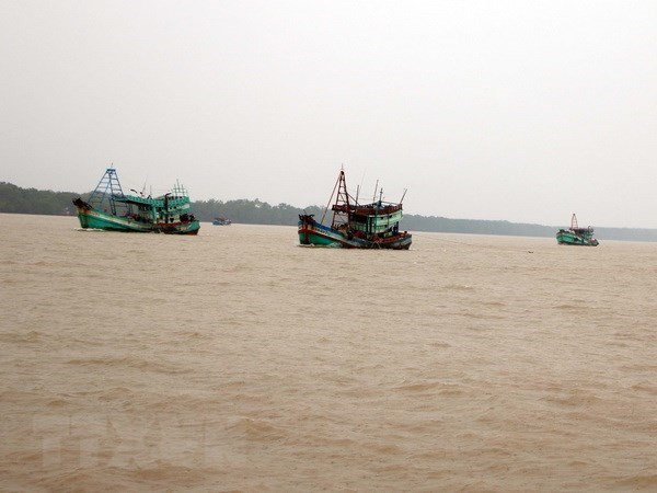 Vùng áp thấp xuất hiện trên Biển Đông và có khả năng mạnh thêm ảnh 1