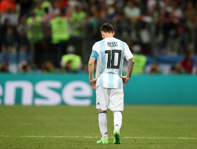 Sốc: Cầu thủ Argentina làm loạn, đòi sa thải HLV Jorge Sampaoli? ảnh 1