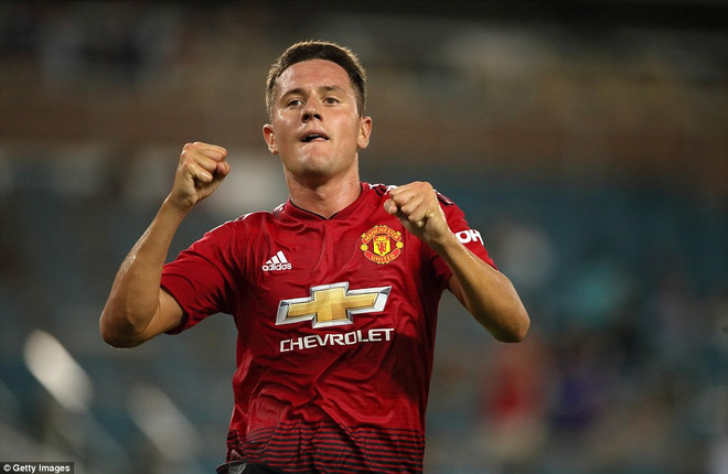 Real Madrid bại trận trước M.U trong ngày ra mắt HLV Lopetegui ảnh 2