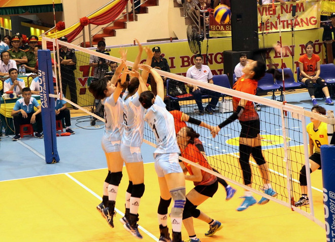 Link xem trực tiếp bóng chuyền nữ: Tuyển nữ Việt Nam 'nội chiến' ảnh 1