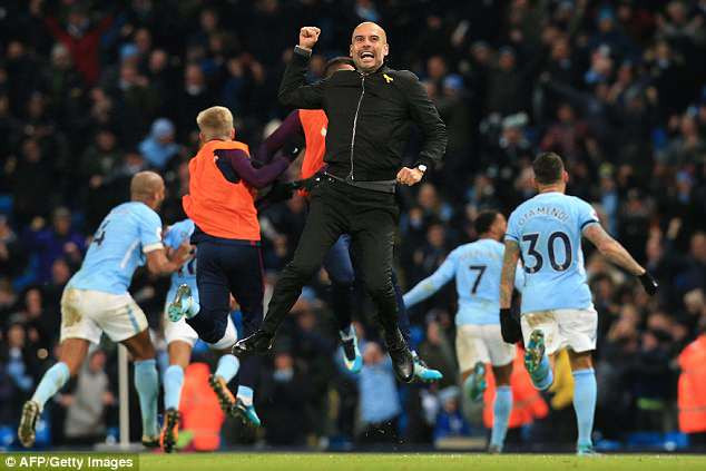 Man City sớm đăng quang Premier League mùa này. (Nguồn: AFP/Getty Images) Thua sốc ở Old Trafford, M.U sớm dâng ngôi vương cho Man City ảnh 2