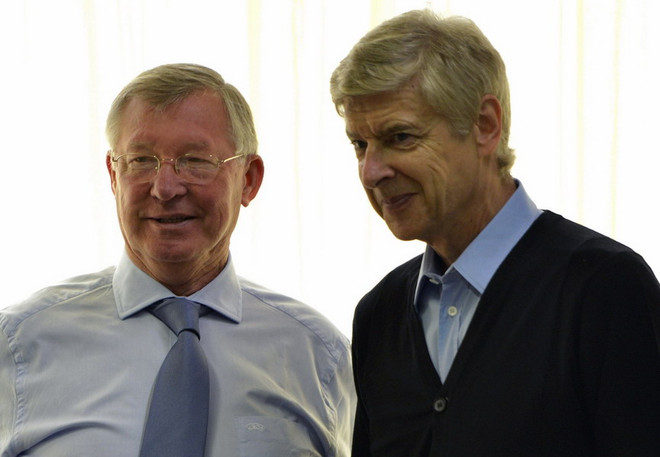 Hai HLV kỳ cựu Ferguson và Wenger từng đối đầu nhau từ năm 1996-2013. (Nguồn: Manutd.com) Sir Alex nói gì khi HLV Wenger quyết định chia tay Arsenal ảnh 1