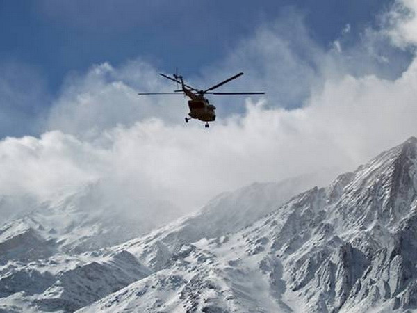 Vụ rơi máy bay tại Iran: Không còn hy vọng có người sống sót ảnh 1