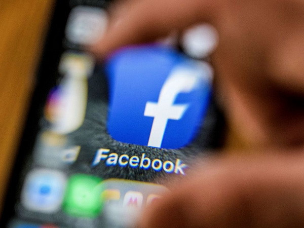 Vụ Facebook: Anh giữ nguyên quyết định phạt 500.000 bảng ảnh 1