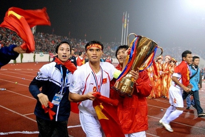 Các tuyển thủ vô địch AFF Cup 2008 được mời dự khán chung kết ảnh 5