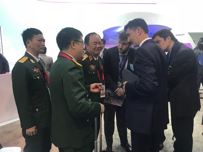 Triển lãm hàng không quốc tế quy tụ các "siêu tàu bay" thế hệ mới ảnh 2