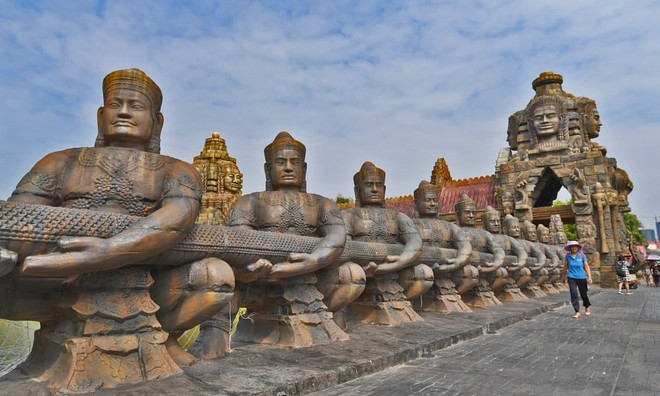 Đền Angkor Wat nổi tiếng Campuchia bất ngờ xuất hiện ở Trung Quốc ảnh 2