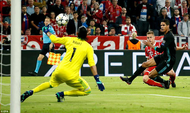 Bayern cần phải làm nhiều hơn những gì mà Kimmich làm được ở lượt đi mới hy vọng giành vé đi tiếp. (Nguồn: AFP/Getty Images) Đại chiến Real Madrid-Bayern Munich: Cơ hội nào cho Hùm xám? ảnh 1