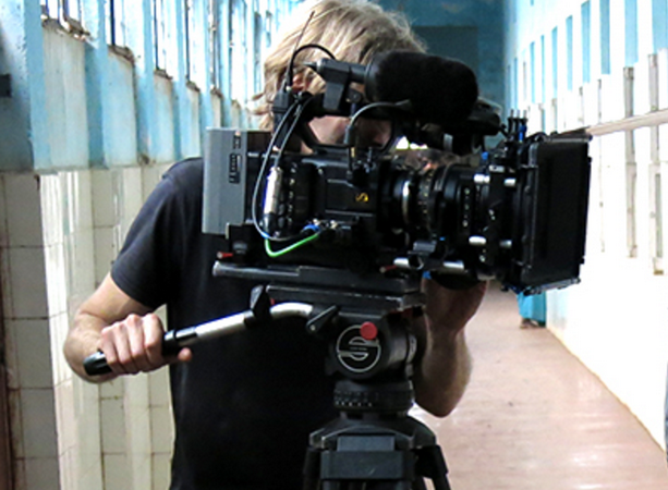 Các nhà báo đăng ký hoạt động tại Bỉ phải nộp 'lệ phí an ninh' ảnh 1