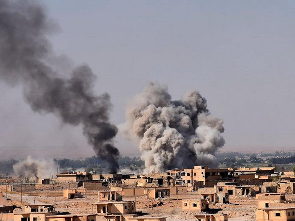 Syria: IS tấn công lực lượng được Mỹ ủng hộ, 92 người thiệt mạng ảnh 1