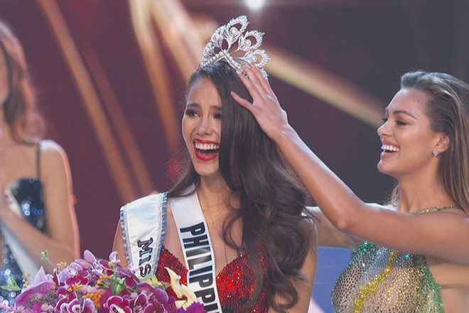 Khoảnh khắc người đẹp Philippines đăng quang Miss Universe ảnh 1