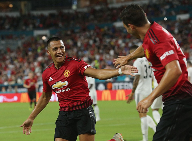 Real Madrid bại trận trước M.U trong ngày ra mắt HLV Lopetegui ảnh 1