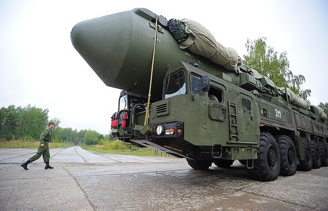 Điện Kremlin cáo buộc Mỹ ép Nga ra khỏi thị trường vũ khí ảnh 1