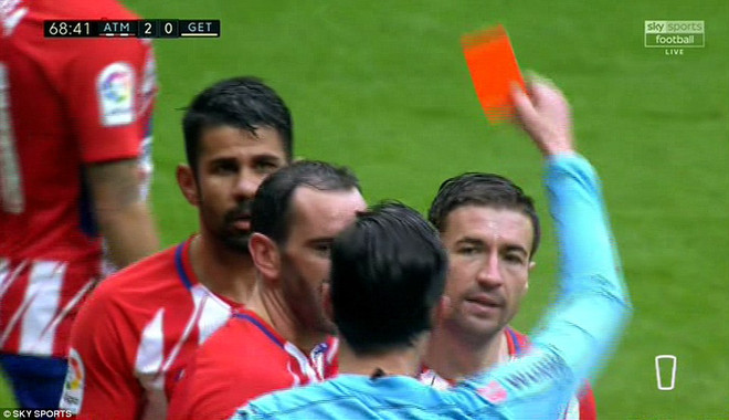 Diego Costa ghi bàn và lĩnh thẻ đỏ trong ngày trở lại La Liga ảnh 2