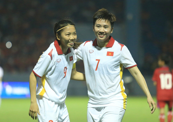 Đánh bại Campuchia 7-0, tuyển nữ Việt Nam vào bán kết với ngôi đầu ảnh 1