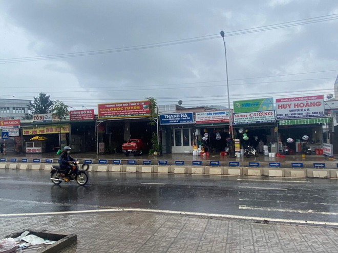 Những hộ dân chưa được cấp giấy chứng nhận quyền sử dụng hợp pháp. Hơn 30 năm mua nhà, vẫn chờ giấy chứng nhận quyền sử dụng hợp pháp ảnh 1