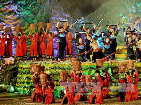 Tưng bừng lễ kỷ niệm 110 năm du lịch Sa Pa ảnh 1