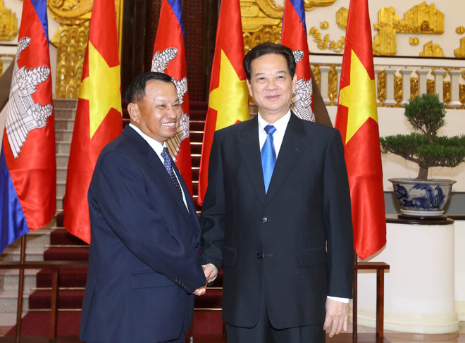 Sớm giải quyết vấn đề địa vị pháp lý cho Việt kiều tại Campuchia ảnh 1