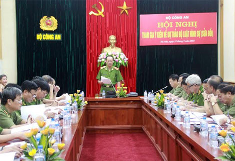 BLHS sửa đổi: Còn ý kiến khác nhau về quy định với pháp nhân phạm tội ảnh 1