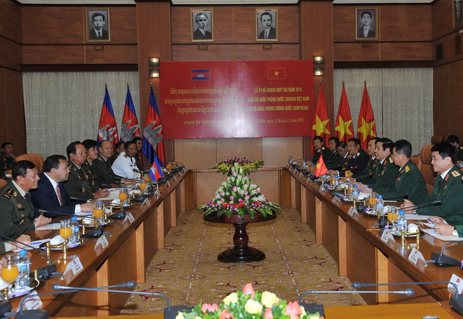 Đẩy mạnh hợp tác quốc phòng giữa hai nước Việt Nam-Campuchia ảnh 2