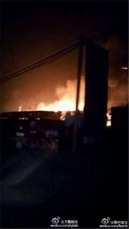 Những hình ảnh đầu tiên ở vụ nổ hóa chất mới nhất tại Trung Quốc ảnh 2