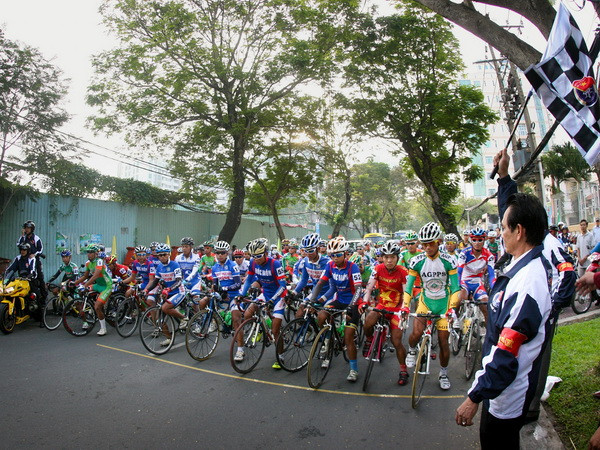 Khai mạc cuộc đua xe đạp Nam Kỳ Khởi nghĩa 2013 ảnh 1