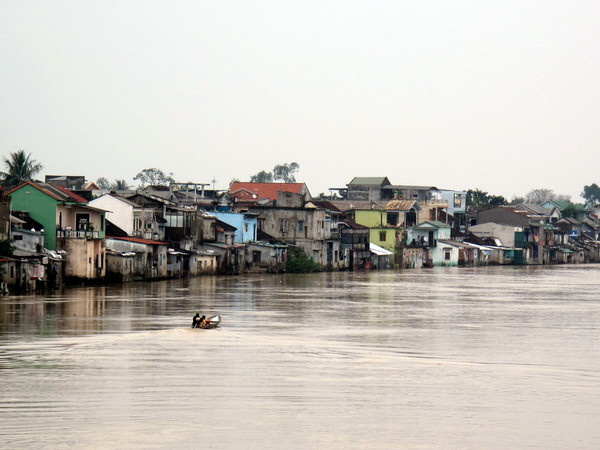 Lũ các sông từ Thừa Thiên-Huế đến Phú Yên giảm dần ảnh 1