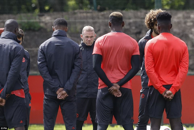 M.U hủy họp báo sau vụ đánh bom liều chết ở Manchester Arena ảnh 2