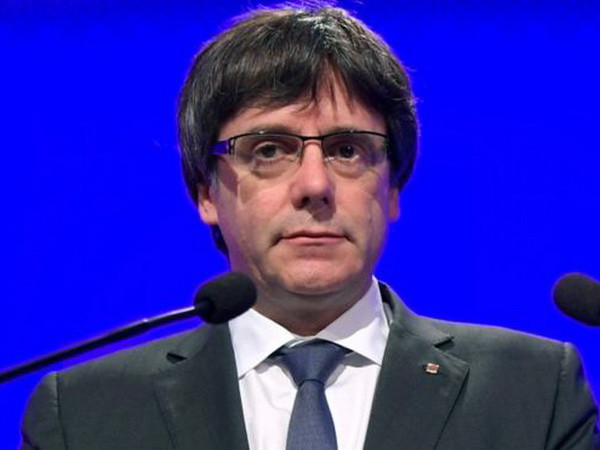 Tây Ban Nha đe dọa bắt giữ cựu Thủ hiến Catalonia Puigdemont ảnh 1