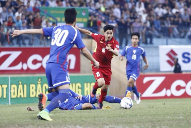 Công Phượng ghi bàn may mắn, cứu thua cho đội tuyển Việt Nam ảnh 1