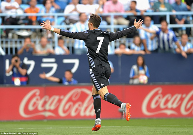 Real Madrid vô địch La Liga trong nỗ lực vô vọng của Barcelona ảnh 2