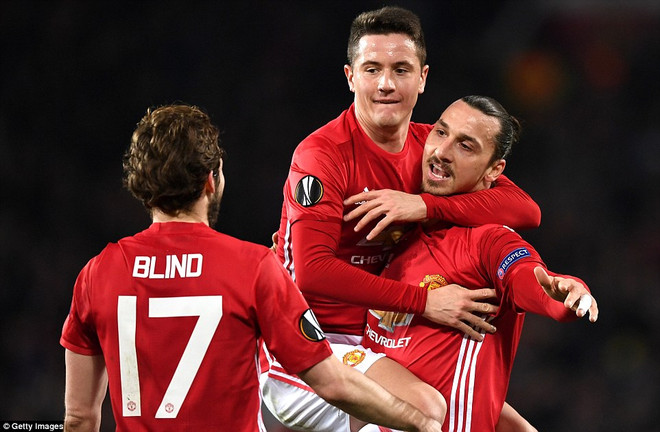 Kết quả Europa League: Ibrahimovic lập hat-trick, AS Roma gây sốc ảnh 1