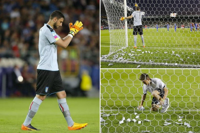 Donnarumma bị cổ động viên ném tiền giả. (Nguồn: mirror) Thủ thành Donnarumma bị dọa giết và "tấn công" bằng tiền giả ảnh 1