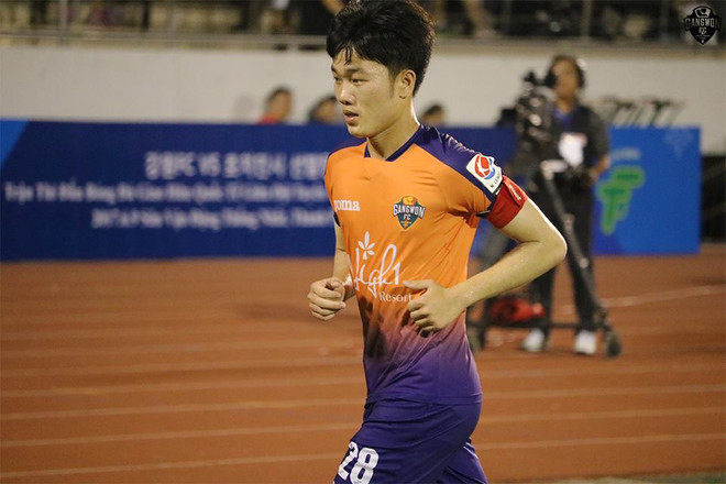 Xuân Trường lần đầu được đá chính cho Gangwon FC tại K-League ảnh 1