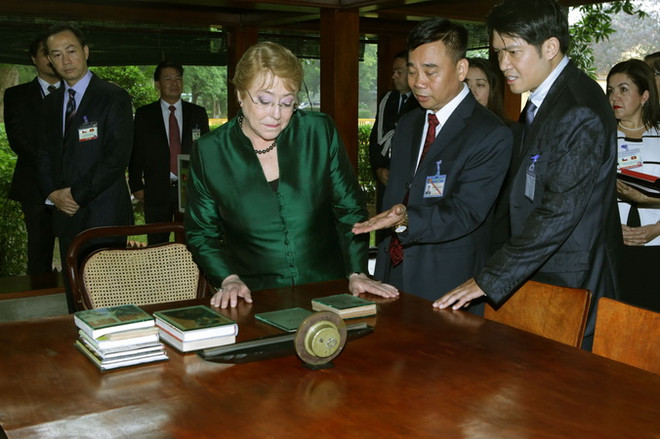 Chủ tịch nước và Tổng thống Chile chủ trì họp báo chung ảnh 3