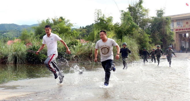 Việt Nam và Trung Quốc tiến hành diễn tập chung chống khủng bố ảnh 2