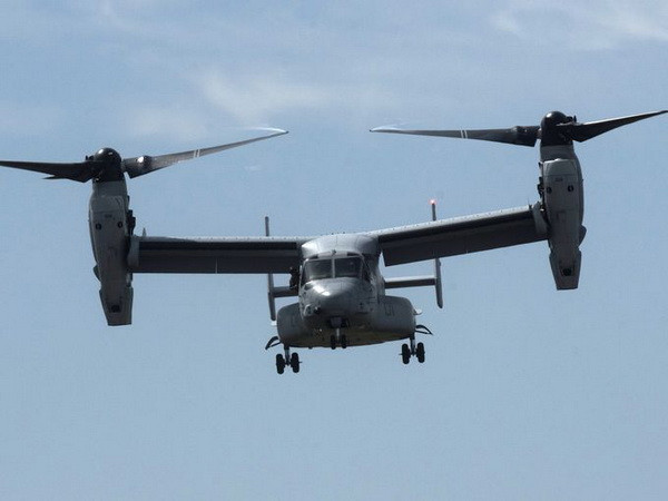 ​2 máy bay Osprey của Mỹ hạ cánh khẩn cấp xuống sân bay Ishigaki ảnh 1
