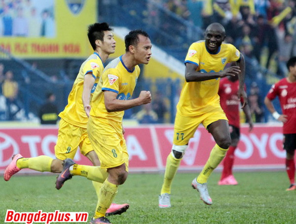 Quảng Nam-Thanh Hóa chia điểm kịch tính ở trận tranh ngôi đầu ảnh 1