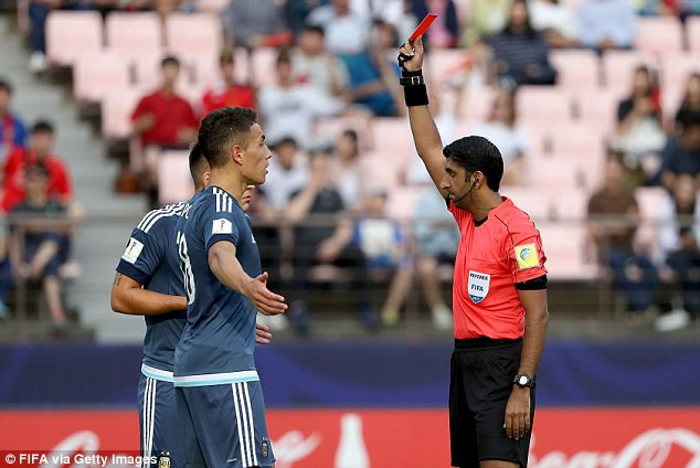 U20 Argentina thảm bại trước U20 Anh ngay trong ngày khai mạc ảnh 3