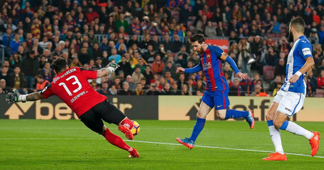 Kết quả: M.U ngược dòng hạ Blackburn Rover, Messi cứu Barcelona ảnh 2