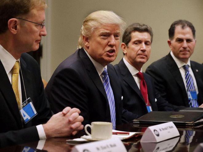 Ông Donald Trump sẽ yêu cầu điều tra về cáo buộc gian lận cử tri ảnh 1