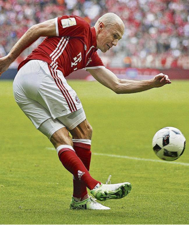 Bayern hủy diệt Augsburg: Sẵn sàng quyết chiến Dortmund, Real! ảnh 2