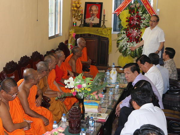 Ủy ban MTTQ Việt Nam chúc Tết Chôl Chnăm Thmây tại Hậu Giang ảnh 1