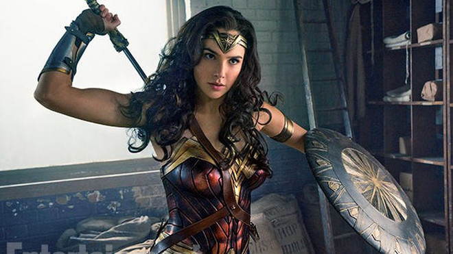 'Wonder Woman​' lọt tốp 5 phim siêu anh hùng doanh thu cao nhất ảnh 1