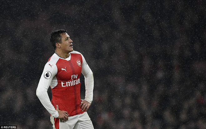 Arsenal thua sốc Watford ngay trên sân nhà Emirates ảnh 1