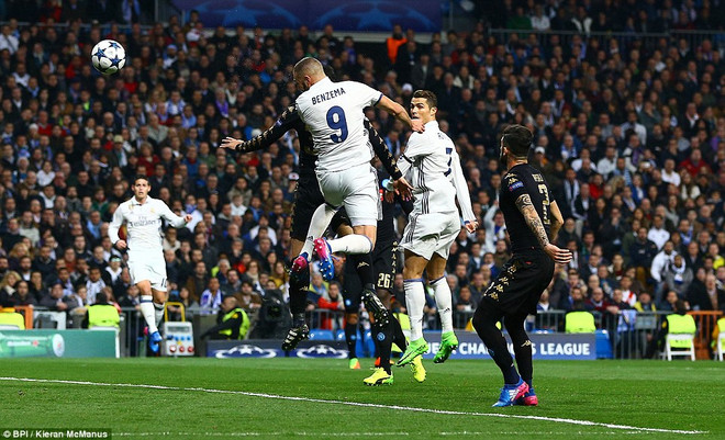 Casemiro lập siêu phẩm, Real Madrid ngược dòng hạ gục Napoli ảnh 3