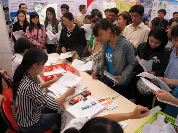 Hong Kong sắp dỡ bỏ lệnh cấm đối với lao động từ Việt Nam ảnh 1