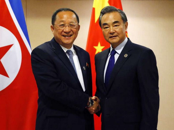 Trung Quốc kêu gọi kiềm chế trong vấn đề hạt nhân Triều Tiên ảnh 1